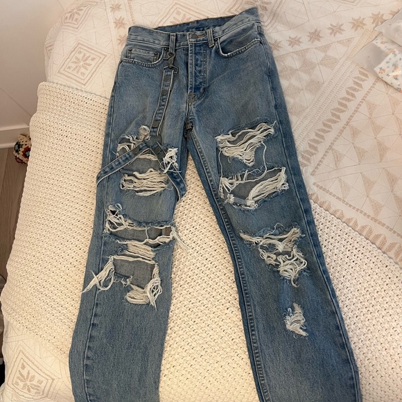 Carmar distressed jeans with denim chain - Picture 3 of 8
